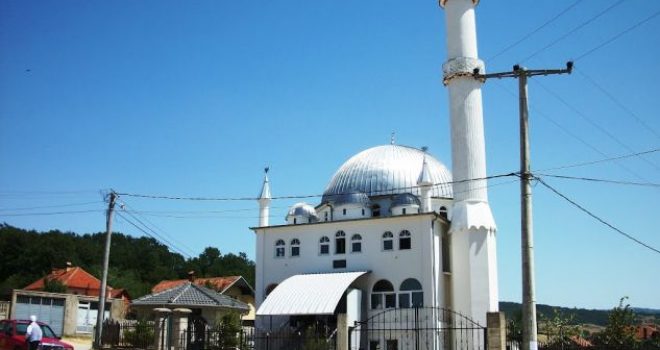 Haziri dënon sulmin ndaj xhamisë në Velekincë