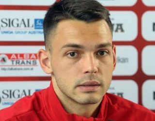Zyrtare, Veseli në Serie A