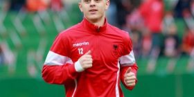 Vjen “bomba” e parë, braktis Shqipërinë për Kosovën