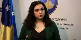 Vjosa Osmani prezantoi hartën që mbrojti pavarësinë në GJND