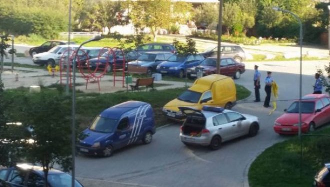 Nxënësit gjuhen me armë zjarri në lagjen “Lakrishte”
