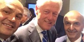 Mustafa e Hoxhaj e takojnë ish Presidentin Clinton