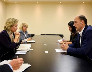 Ymeri: Kosovës i duhet kurs tjetër politik për rrugën e sovranizimit