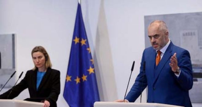 Brukseli: Nisni zbatimin e reformës. Është për shqiptarët, jo për BE-në