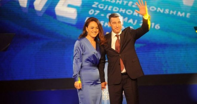 Violeta e Veselit merr pagë 290 euro në muaj dhe Kobit PC Ced ku merr hiç më pak se 2165 euro