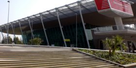 Vetëvritet brenda aeroportit të Rinasit 23-vjeçari