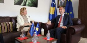 Ministri Çollaku pret në takim shefen e re të Zyrës së BE-së, kërkon liberalizimin e vizave