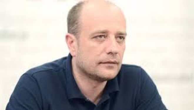Vraniqi: Kosova si shtet i pavarur nuk ka gjasa të mbijetojë