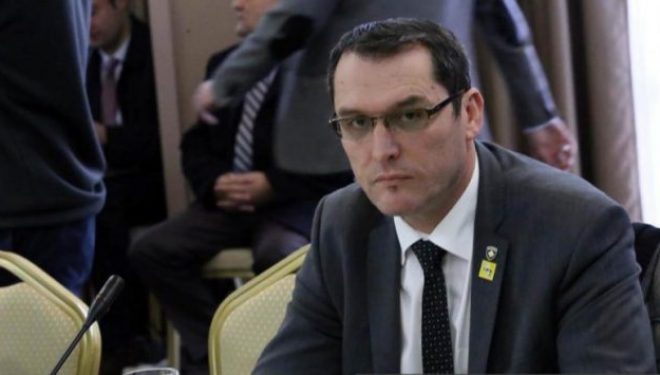 Gecaj: Vetëvendosje, e keqja më e madhe e vendit, synon instalimin e diktaturës