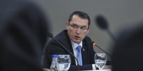 Gecaj ironizon me Visar Ymerin: Ke hequr dorë nga dhuna?