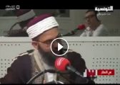 Ja si provokohet një hoxhë sikur ka tërmet në një emision live (Video)