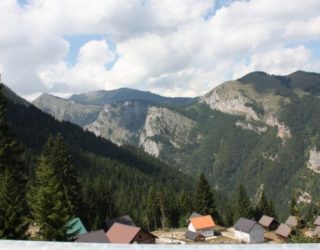Nuk ka asnjë indikacion “për luftë” me Malin e Zi