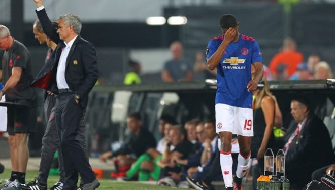 Start shokues për Man. United, Zeniti përmbysje e çmendur