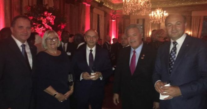 Mustafa e Hoxhaj në pritjen e Presidentit Obama (Foto)
