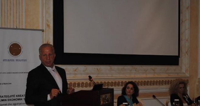Pacolli: Është e turpshme që rinia bredh rrugëve në një vend ku ka shumë punë për t’u bërë
