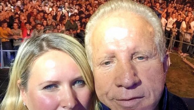 Pacolli: 15,000 njerëz në festën time të Facebook’ut (Foto)