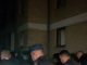 Banorët e objektit banesor në “Dardani” nën qiell të hapur, kërkojnë dorëheqjen e Shpend Ahmetit