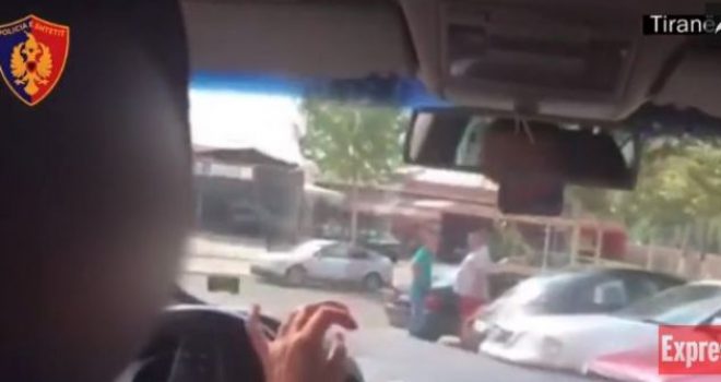 Shpërndanin drogë në Tiranë, në pranga polici dhe bashkëpunëtori (VIDEO)