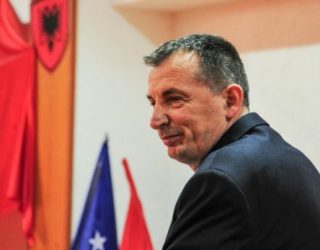 Kryetari i Deçanit Mustafës: ‘Rriqra ke edhe në LDK’, por nuk pajtohen me këtë version të demarkacionit