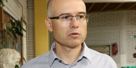 Kryetari i Novi Sadit i quan patriotë serbët e Hoçës së Madhe