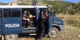 4 operacione antidrogë në Fier, arrestime dhe asgjësim kanabisi