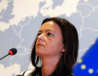 Fajon: Vizat tashmë varen nga Kosova