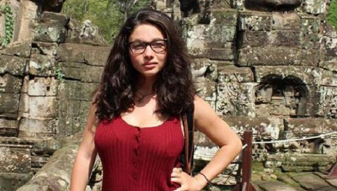 Turistja thyen shpinën, për të iu shmangur dhunimit
