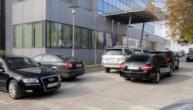 “Zhduken” veturat e qeverisë
