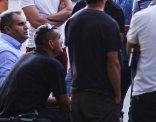 Shpend Ahmeti godet familjet e banesave të Dardanisë: Uzurpimi është uzurpim