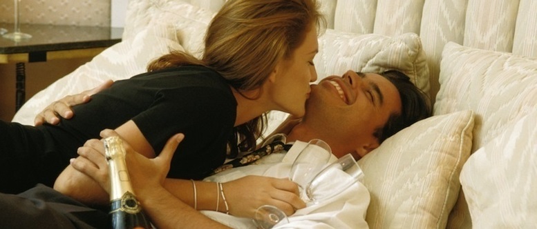 Pour-faire-l-amour-les-couples-ont-de-plus-en-plus-besoin-d-alcool