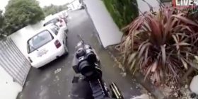 Publikohen pamjet e plota të xhirimeve nga kamera në kokën e sulmuesit në xhaminë në Zelandën e Re.