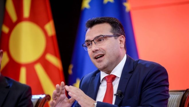 Zaev jep dorëheqje nga pozita e kryeministrit dhe e kryetarit të LSDM-së