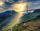 Urat tërheqin turistë në krahinën malore Guizhou të Kinës