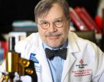 Shkencëtari amerikan: Javën e ardhshme kuptojmë efikasitetin e vaksinës ndaj variantit te ri