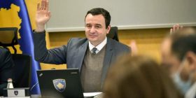 Kurti u kërkon bashkëpunim për energjetikë, akademikët ia dorëzojnë një dokument me opsione