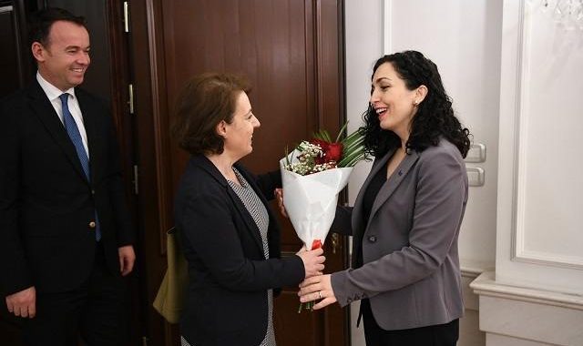 Donika Gërvalla dhe presidentja Vjosa Osmani