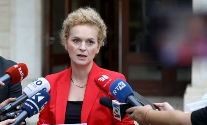 Flutura Kusari, juriste e mediave (Foto: FB)