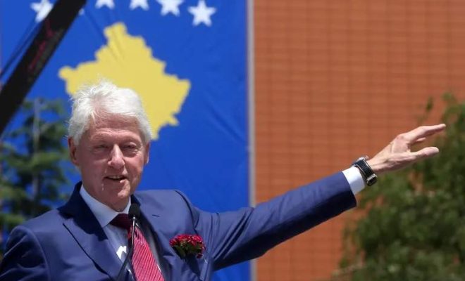 Bill Clinton (AP Photo/Visar Kryeziu)