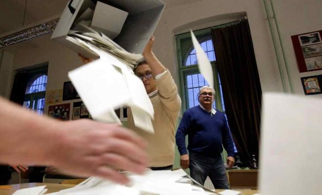 Numërohen 93.42% e kutive të votimit në Hungari / Foto: TCH