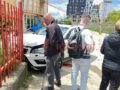 Aksident pranë shkollës “Iliria” në Prishtinë: Prindërit alarmues, komuna ende pa asnjë veprim Aksident pranë shkollës “Iliria” në Prishtinë: Prindërit alarmues, komuna ende pa asnjë veprim