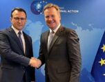 Petkoviq në Bruksel ankohet te Sorensen për “presion ndaj serbëve” në Kosovë