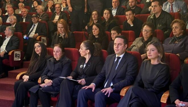 Nis mbledhja komemorative për Alush Gashin, Osmani e Abdixhiku shkruajnë në librin e zisë