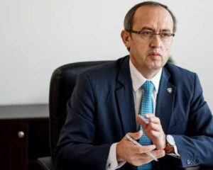Hoti: Serbia avancon me SHBA-në, Kosova mbetet me dialogun strategjik të pezulluar