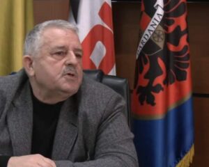 Veliu me “jo” të madhe për Abdixhikun e Osmanin, të parin e quan mashtrues, të dytën avanturiere
