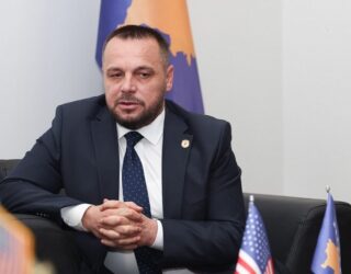 Maqedonci: Fabrika e municioneve “Made in Kosova” sipas kontratës do të nis prodhimin në fund të vitit 2026