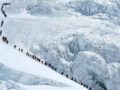 274 alpinistë ngjiten në Everest për një ditë nga ana e Nepalit