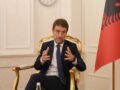 Hoxha i përsërit fjalët e Kryeministrit Rama gjatë vizitës në Prishtinë: ‘Kush prek Kosovën, prek Shqipërinë’ Hoxha i përsërit fjalët e Kryeministrit Rama gjatë vizitës në Prishtinë: ‘Kush prek Kosovën, prek Shqipërinë’