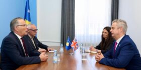 Hamza pret Ambasadorin britanik Jonathan Hargreaves, diskutojnë për zgjedhjet e 7 qershorit