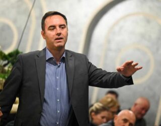 “Kurti e Vuçiqi në një dhomë”, Konjufca ndaj Osmanit: Takimet bëhen në dhomë të negociatave, sulmet ndaj Kurtit nuk i sjellin vota