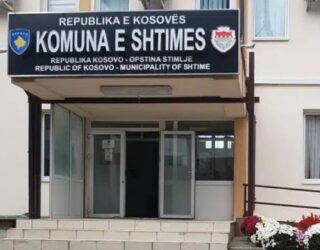 Shtimja çon administratën në Shqipëri për puntori, kontrata kushton 3 mijë e 864 euro